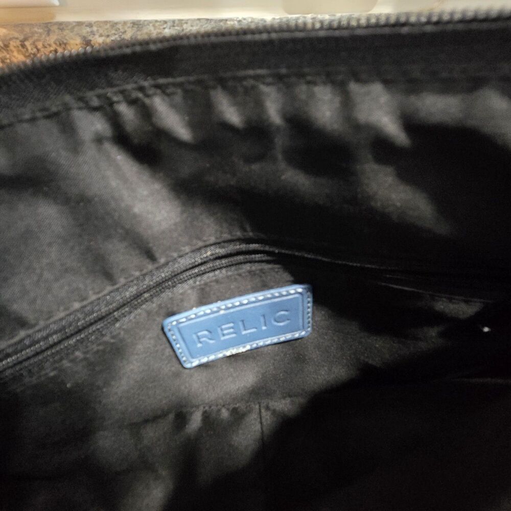 RELIC Crossbody Faux Leather Handbag Butterfly Applique Black & White - Picture 6 of 8